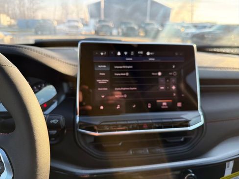 New 2026 Jeep Compass Trailhawk image 20