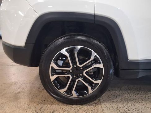 Used 2023 Jeep Compass Limited AWD/4WD image 11