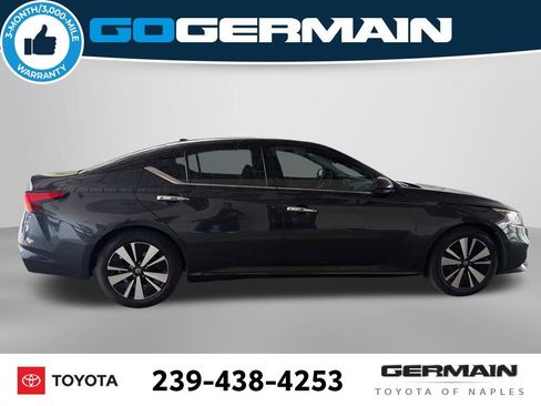 Used 2019 Nissan Altima 2.5 SV FWD image 10