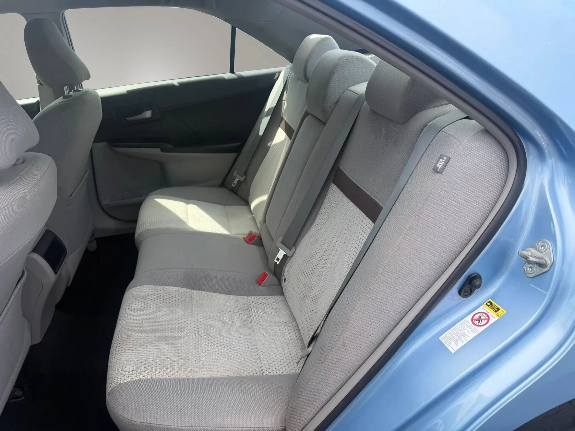 Used 2012 Toyota Camry LE FWD image 16