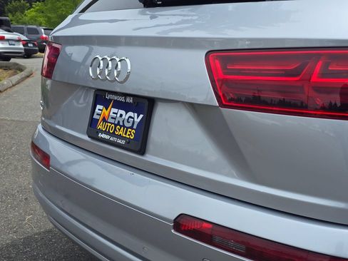 Used 2019 Audi Q7 3.0T Premium AWD/4WD image 13