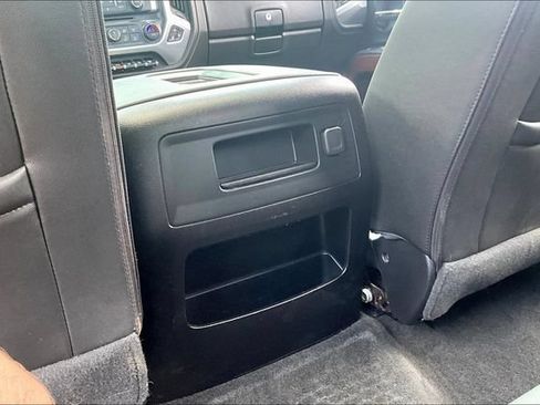 Used 2019 GMC Sierra 2500 SLT w/ Driver Alert Package AWD/4WD image 11