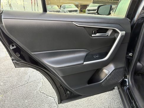 Used 2022 Toyota RAV4 XLE Premium image 22