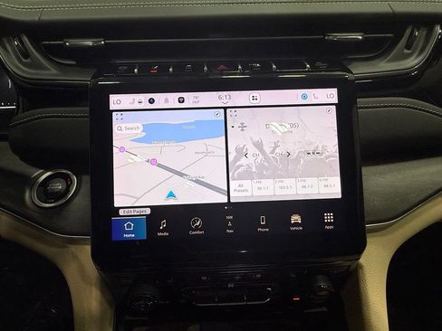 Used 2022 Jeep Grand Cherokee Limited 4xe w/ Luxury Tech Group II AWD/4WD image 29