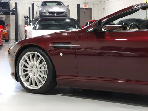 Used 2006 Aston Martin DB9 Volante RWD image 35