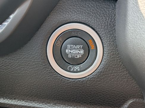 Used 2023 RAM 2500 Laramie AWD/4WD image 26