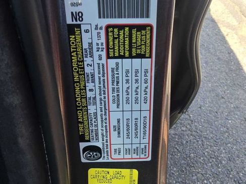 Used 2017 Toyota Highlander LE AWD/4WD image 29