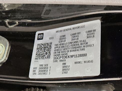 Used 2023 Chevrolet Colorado Z71 image 12