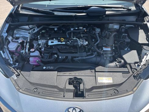 Used 2025 Toyota Prius LE FWD image 28