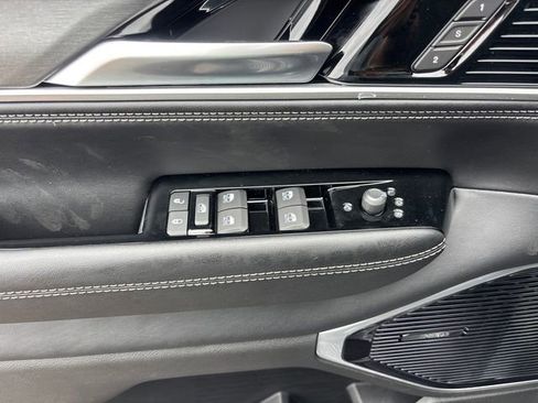 New 2026 Jeep Grand Wagoneer Limited AWD/4WD image 18