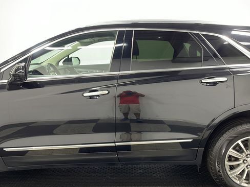 Used 2018 Cadillac XT5 Luxury w/ Driver Awareness Package FWD image 14