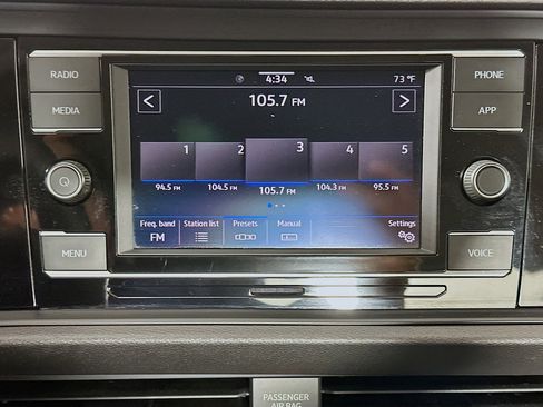 Used 2024 Volkswagen Jetta SE image 21