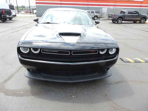Used 2021 Dodge Challenger R/T image 4
