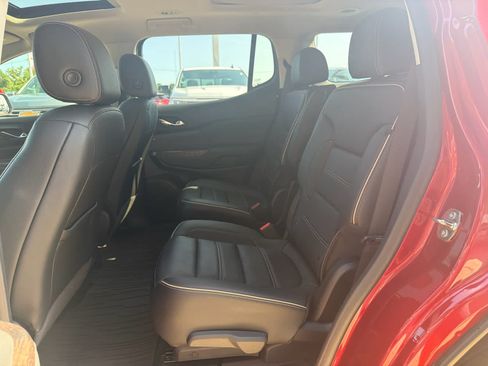Used 2021 GMC Acadia Denali w/ Denali Technology Package FWD image 24