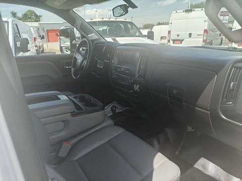 Used 2016 Chevrolet Silverado 3500 W/T AWD/4WD image 7