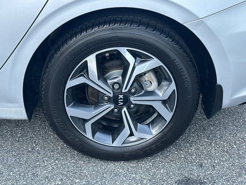 Used 2020 Kia Forte LXS image 31