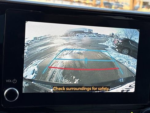 Used 2023 Toyota Highlander XLE image 38