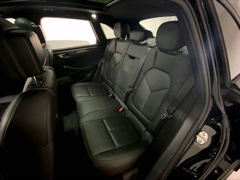 Used 2022 Porsche Macan AWD/4WD image 20