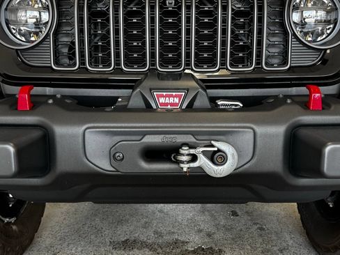 Used 2024 Jeep Wrangler Unlimited Rubicon AWD/4WD image 24