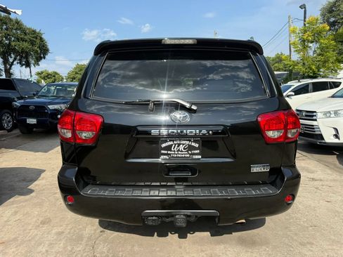 Used 2013 Toyota Sequoia SR5 w/ Premium Pkg RWD image 8