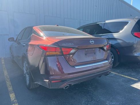 Used 2023 Nissan Altima 2.5 SL image 2