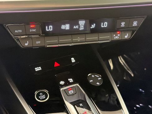 Certified 2023 Audi Q4 e-tron Premium Plus w/ Premium Plus AWD/4WD image 20