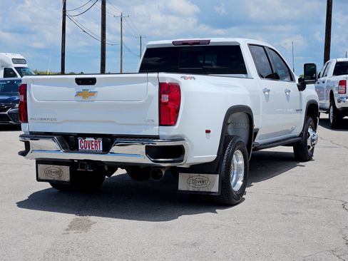 Used 2023 Chevrolet Silverado 3500 LTZ w/ LTZ Convenience Package AWD/4WD image 5