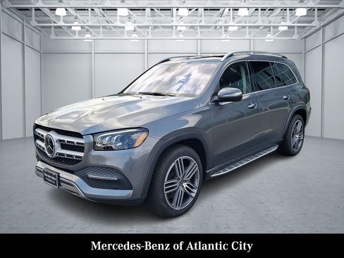 Certified 2023 Mercedes-Benz GLS 450 4MATIC image 3