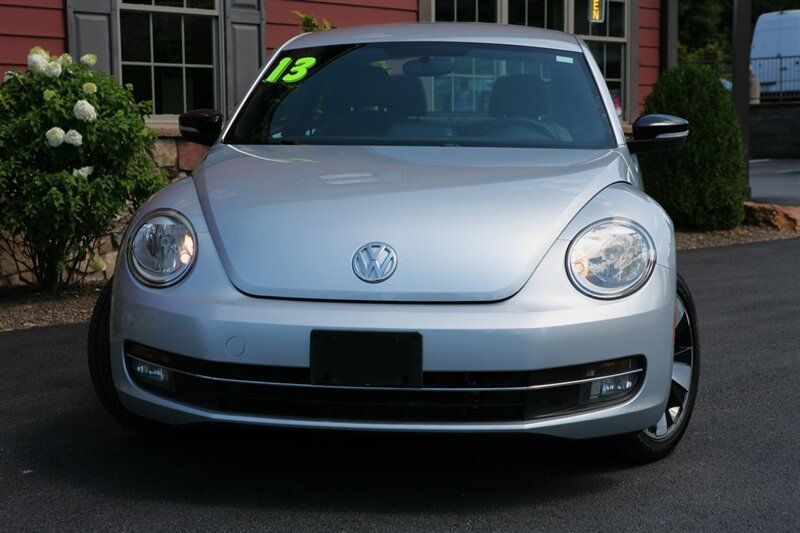 Used 2013 Volkswagen Beetle 2.0T FWD image 2
