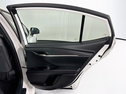 Used 2025 Toyota Camry SE FWD image 30