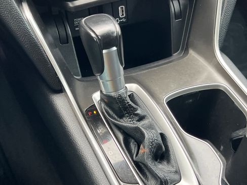 Used 2018 Honda Accord Sport image 21