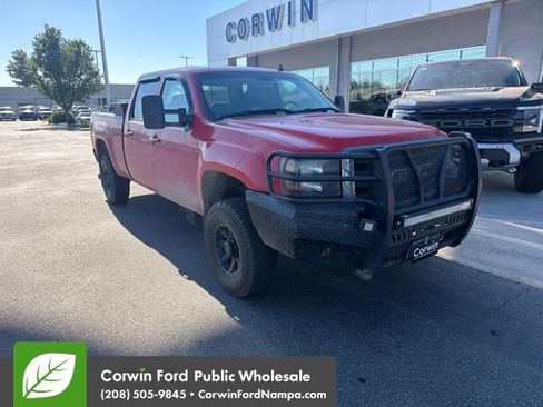 Used 2007 GMC Sierra 2500 SLT w/ Z71 Off-Road Package AWD/4WD image 1