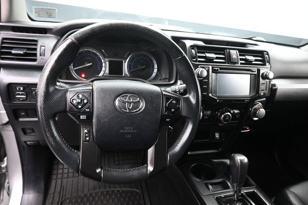 Used 2015 Toyota 4Runner Trail Premium AWD/4WD image 14