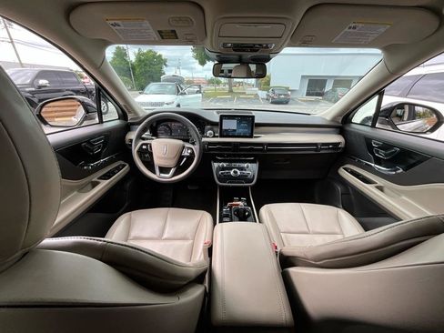 Used 2022 Lincoln Corsair FWD w/ Equipment Group 101A image 15