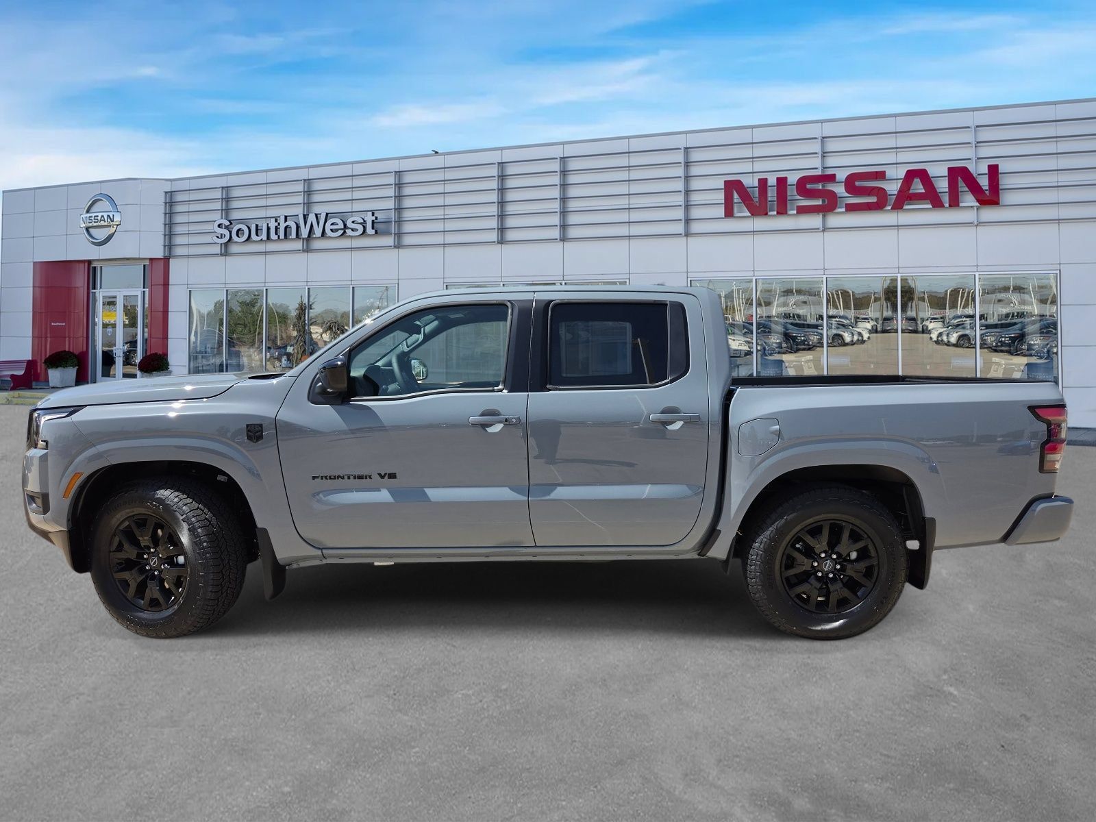 New 2027 Nissan Frontier SV w/ SV Convenience Package RWD image 8