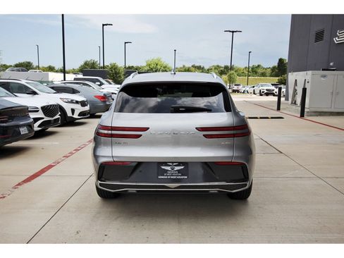 Used 2026 Genesis GV70 2.5T AWD/4WD image 7