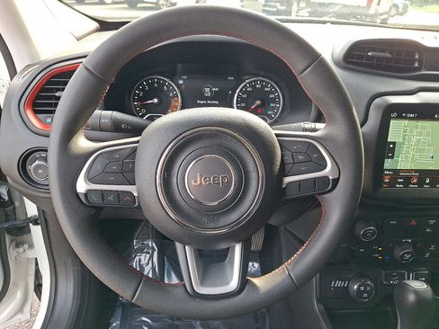 Used 2023 Jeep Renegade Trailhawk AWD/4WD image 20