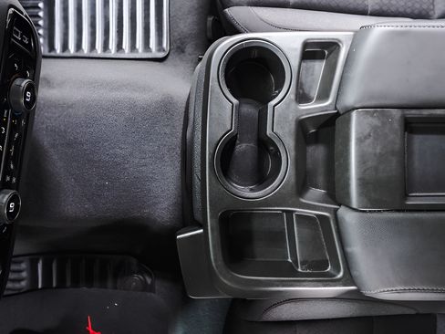 Used 2023 Chevrolet Silverado 1500 LT AWD/4WD image 18