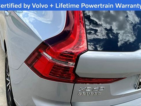 Used 2025 Volvo XC60 B5 Plus image 39