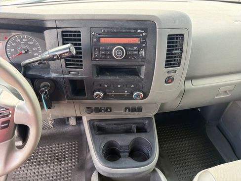 Used 2016 Nissan NV 2500 SV image 16