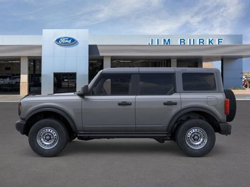 New 2025 Ford Bronco Base image 3