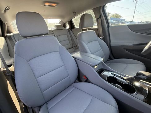 Used 2023 Chevrolet Malibu LT FWD image 10