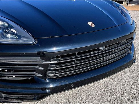 Used 2022 Porsche Cayenne image 20