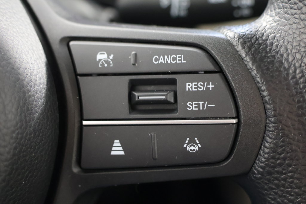Used 2024 Honda HR-V LX image 12
