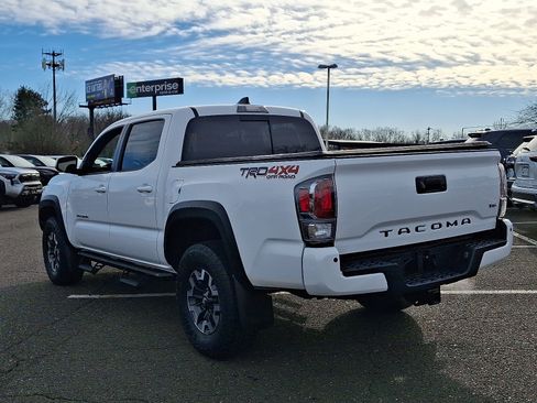 Certified 2022 Toyota Tacoma TRD Off-Road image 4