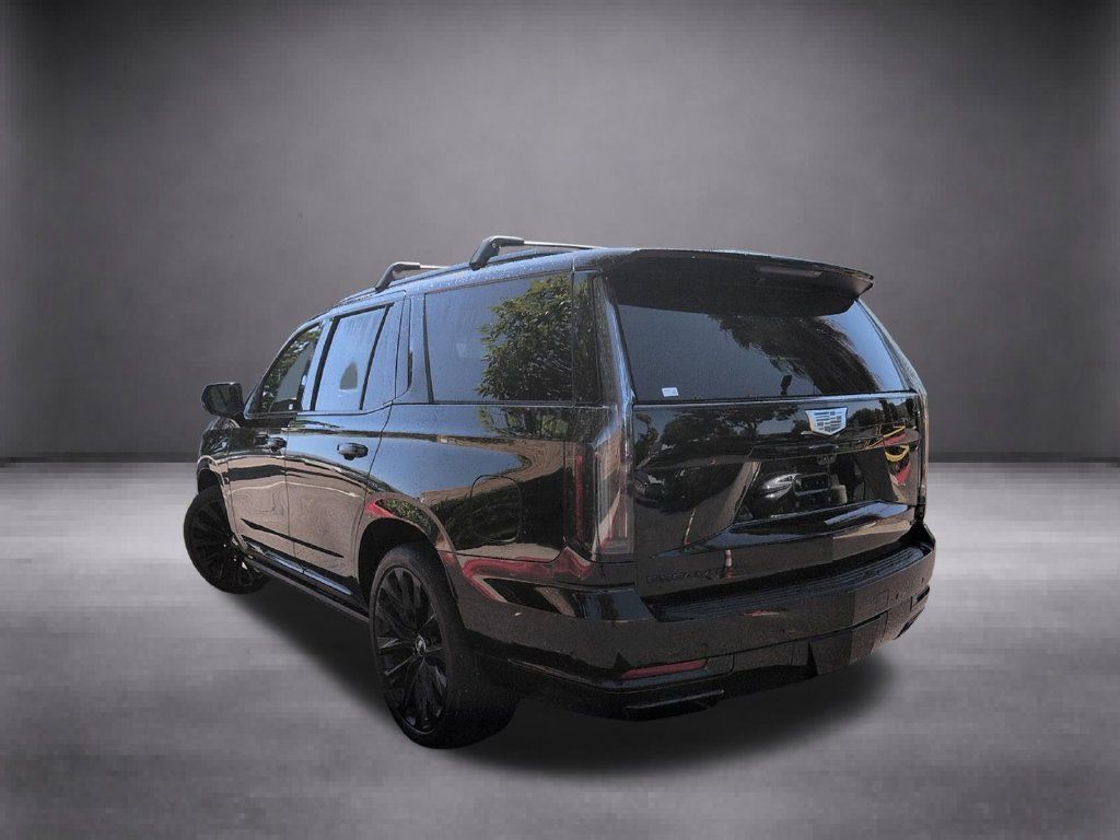 Used 2025 Cadillac Escalade Sport Platinum w/ LPO, ONYX Package AWD/4WD image 7