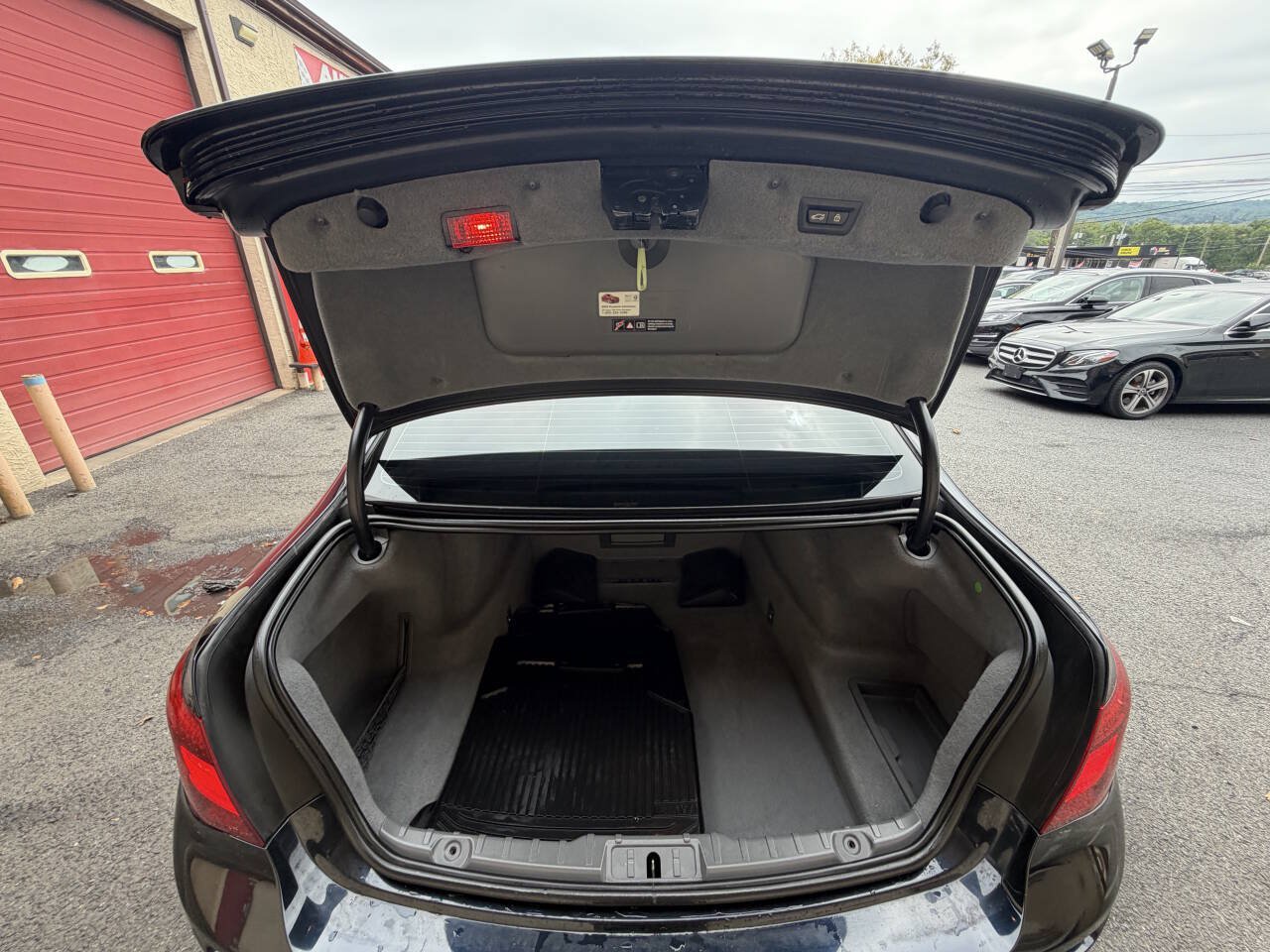 Used 2014 BMW 750Li RWD image 18