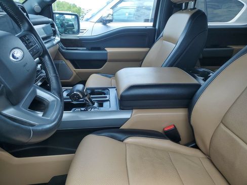 Used 2022 Ford F150 Lariat w/ Equipment Group 502A High AWD/4WD image 8