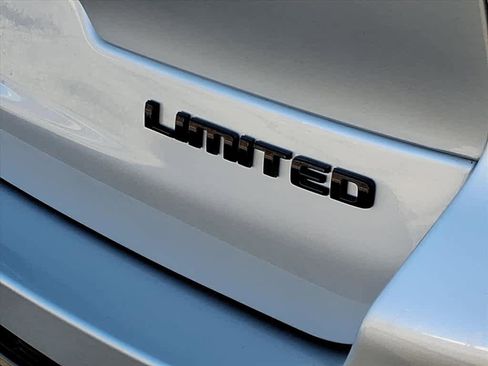 Used 2025 Jeep Grand Cherokee L Limited w/ Black Appearance Package image 29