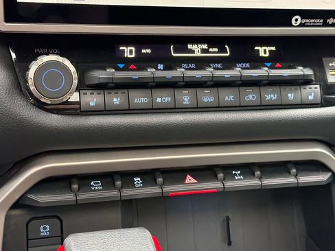 Used 2024 Toyota Sequoia Limited w/ TRD Off-Road Package AWD/4WD image 21